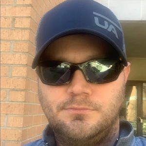 Meet your Posher, Jonathan